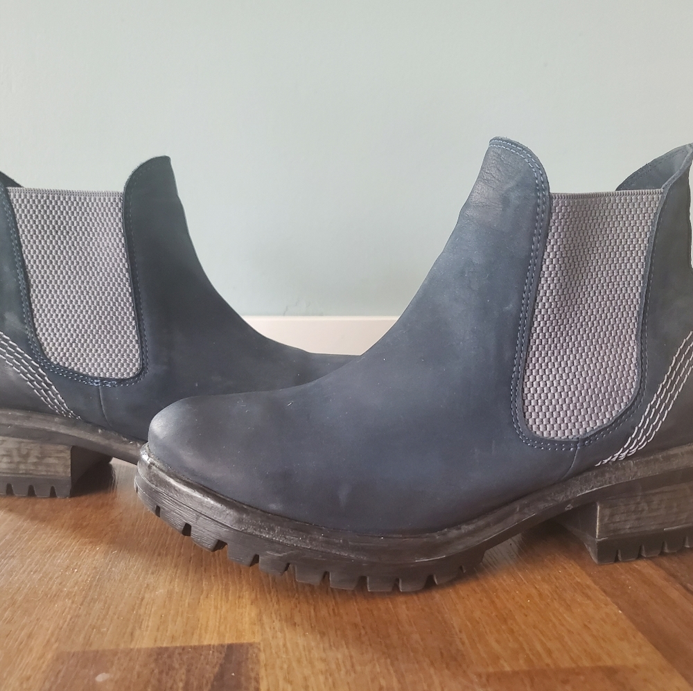 Bueno Navy Dress Bootie